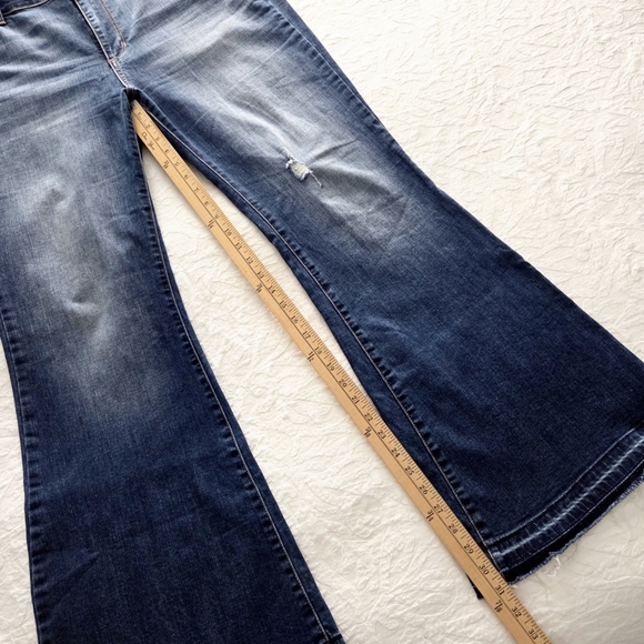 Forever 21+ High Rise Flare Stretch Jeans, Longer Length Size 16 - Picture 6 of 14